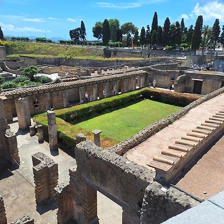 I Papiri Bed & Breakfast Ercolano Bagian luar foto