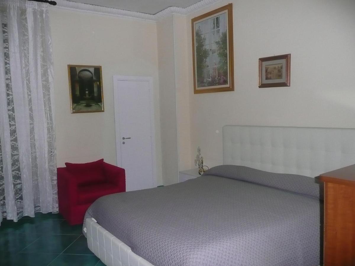 I Papiri Bed & Breakfast Ercolano Bagian luar foto