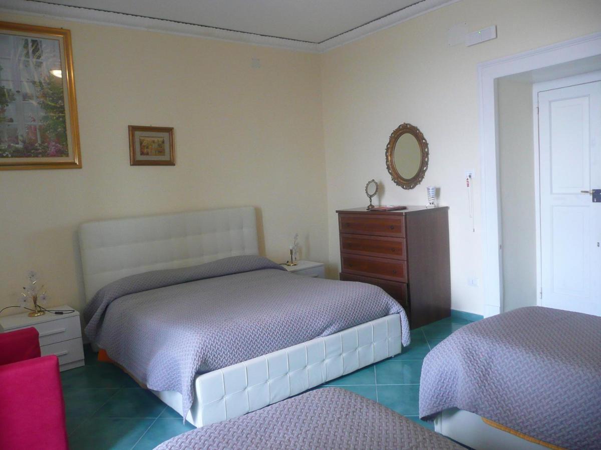 I Papiri Bed & Breakfast Ercolano Bagian luar foto